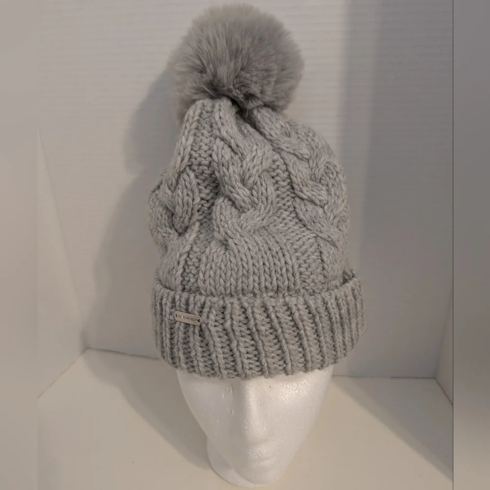 Steve Madden Cable Knit Fold over Gray Beanie lined in Faux Fur with Pom NWOT